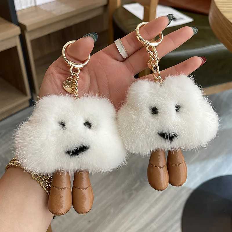 Luxury fluffy white cloud pendant keychain real mink fur cute keychain womens car keybag decoration plush doll toy W240911