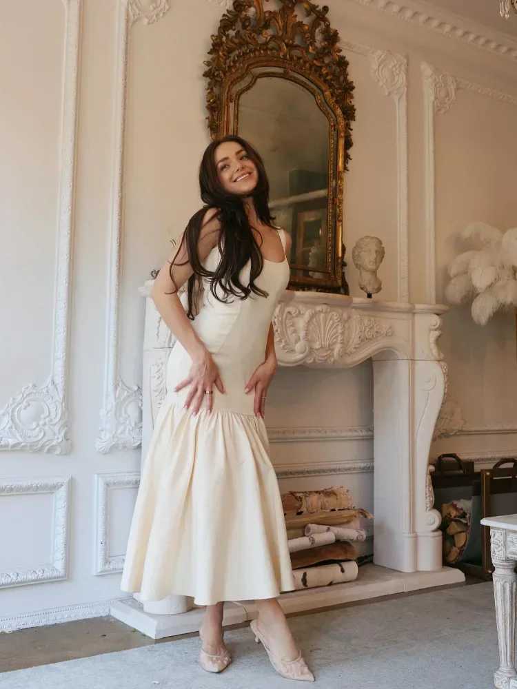Women Fashion Solid Pleated Hem Maxi Dress Elegant Square Neck Sleeveless Backless Long Dresses 2024 Summer Lady Party VestidoX240912