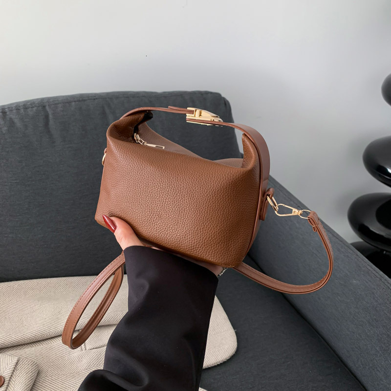Small Niche Designer Women s Handbag Fashionable And Trendy Fully Matched With Texture Solid Color Single Shoulder Crossbody Bag Retro Mini Small Squa