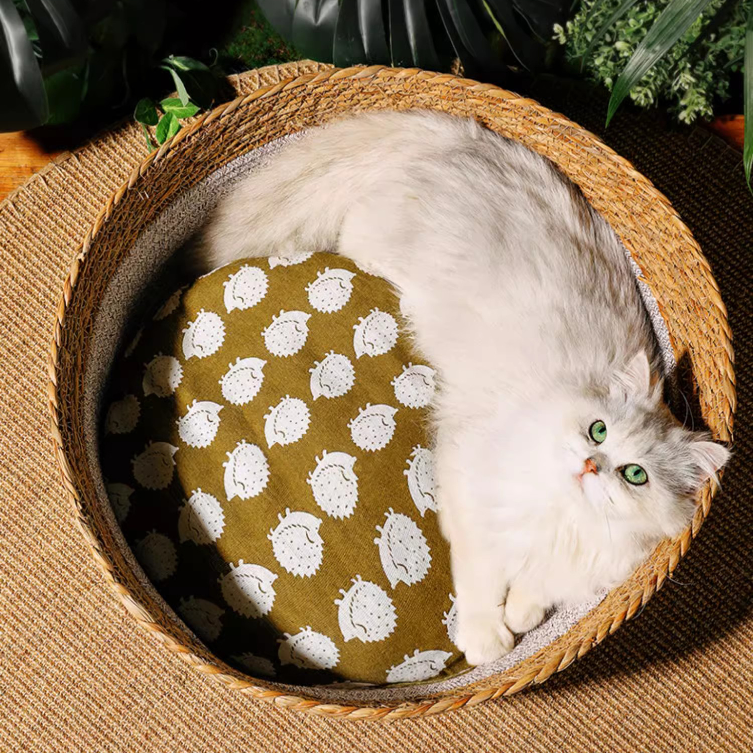 Cute Japanese Pet Cat Bed Round Hand Woven Rattan Cat Beds Summer Cooling Kitten Basket Cotton Rope Cat Scratching Baskets