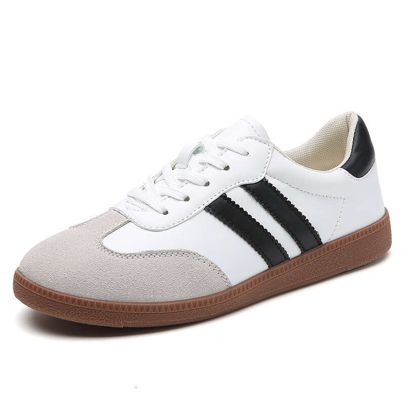 Women's Autumn Trend Causal Comfortable and Versatile Flat Outdoor Fashion Walking Skateboard Shoes Female 2024 New