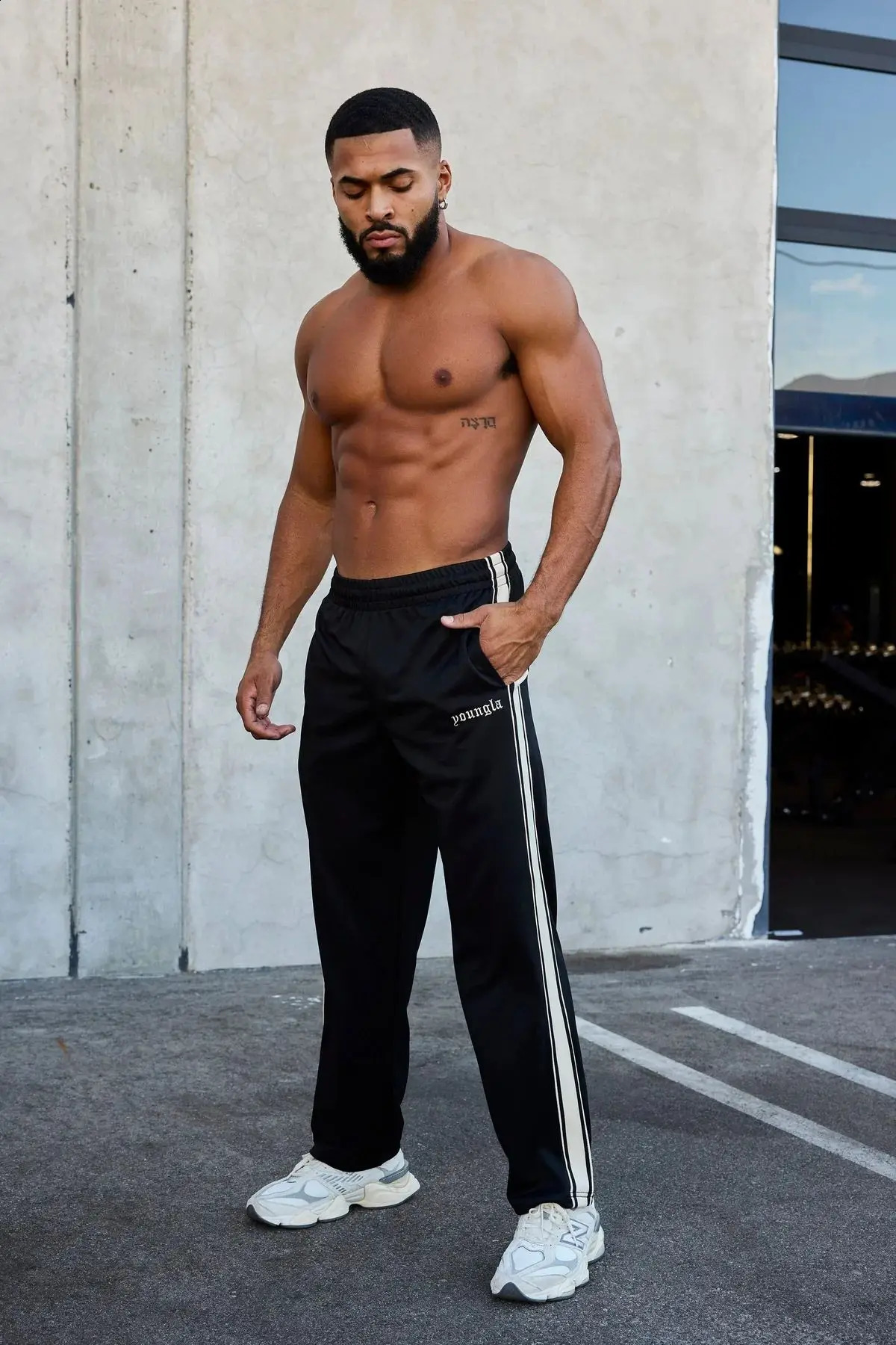 Mens sports pants casual fitness webbing striped splicing embroidered pants gym sports straight leg pants 240910
