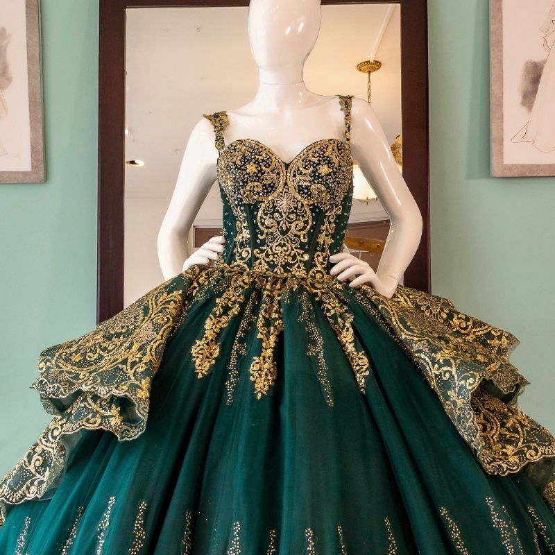 Emerald Green Sparkly Quinceanera Dresses Off Shoulder Gold Applique Lace Corset vestido 15 anos quinceanera lace-up Sweet 16 Gown