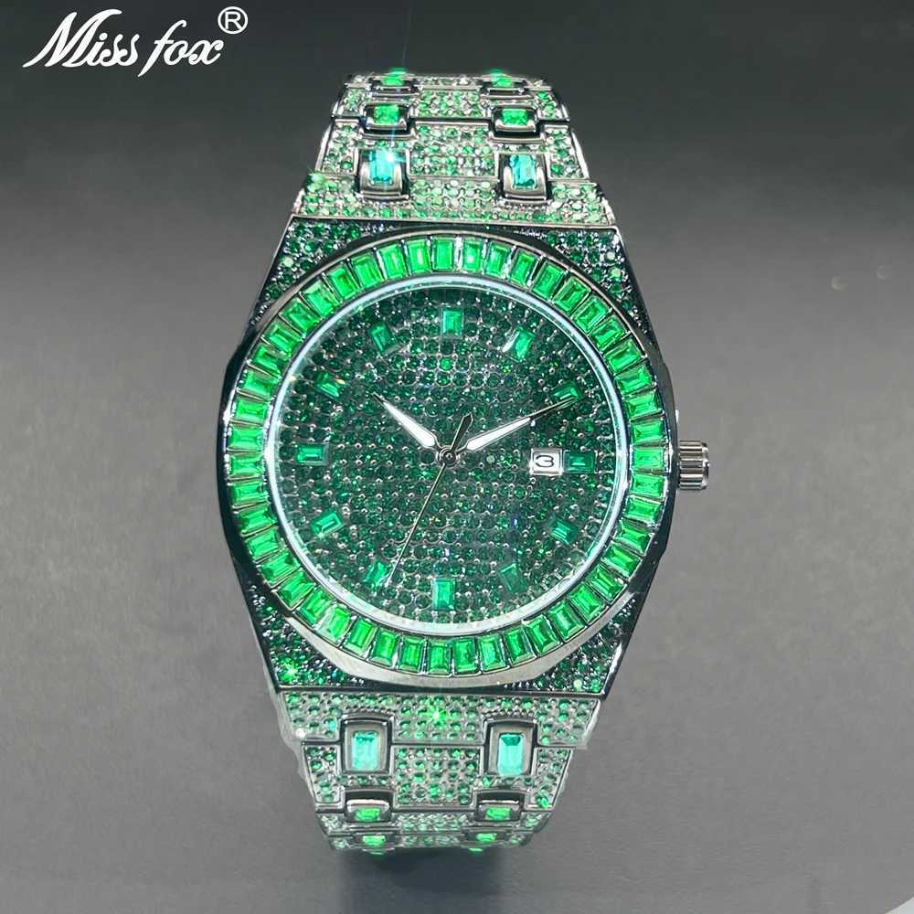 Wristwatches New Green Diamond Watch for Mens Luxury Hip Hop Diamond Watch Unique Blice Out Luminous Waterproof 2024 Watch Gift J240902