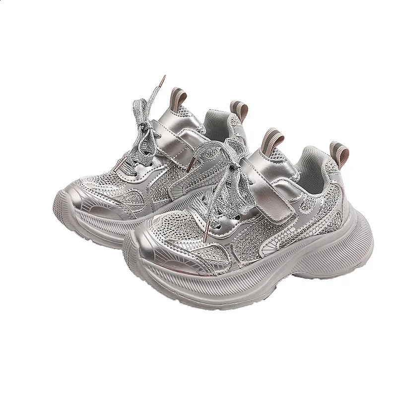 Girls and childrens sports shoes anti slip short and chubby school running casual shoes fashionable version childrens basketball shoes and autumn 2409