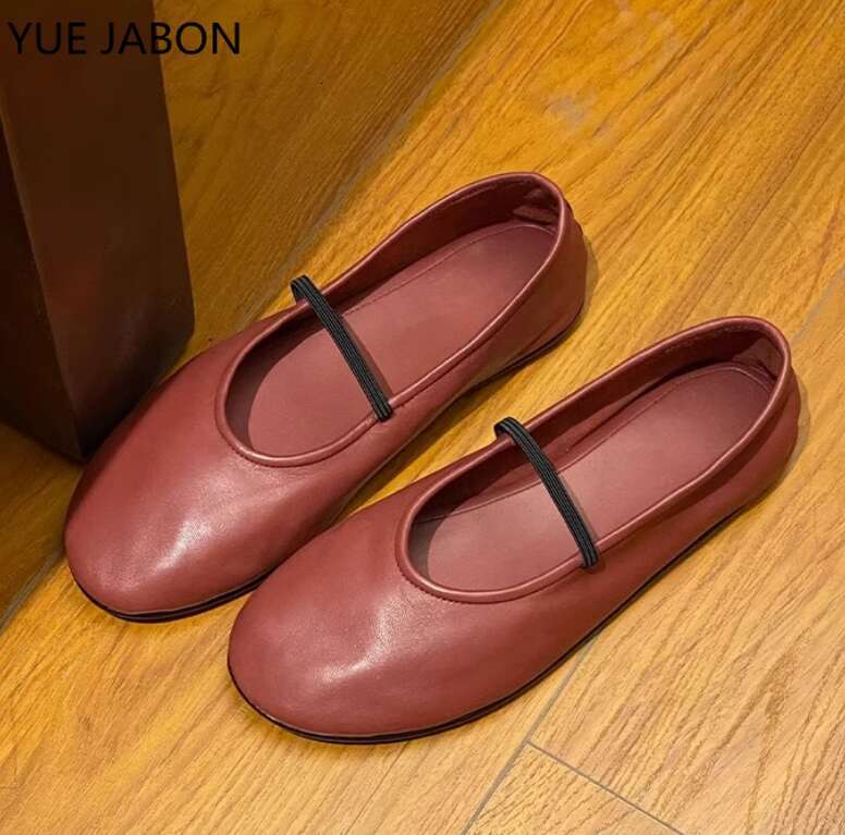 New Stylish Red Shallow Mouth Ballet Shoes Flat Black White Soft Leather Round Toe Slip On Simple Style Ballerina Cute Mules
