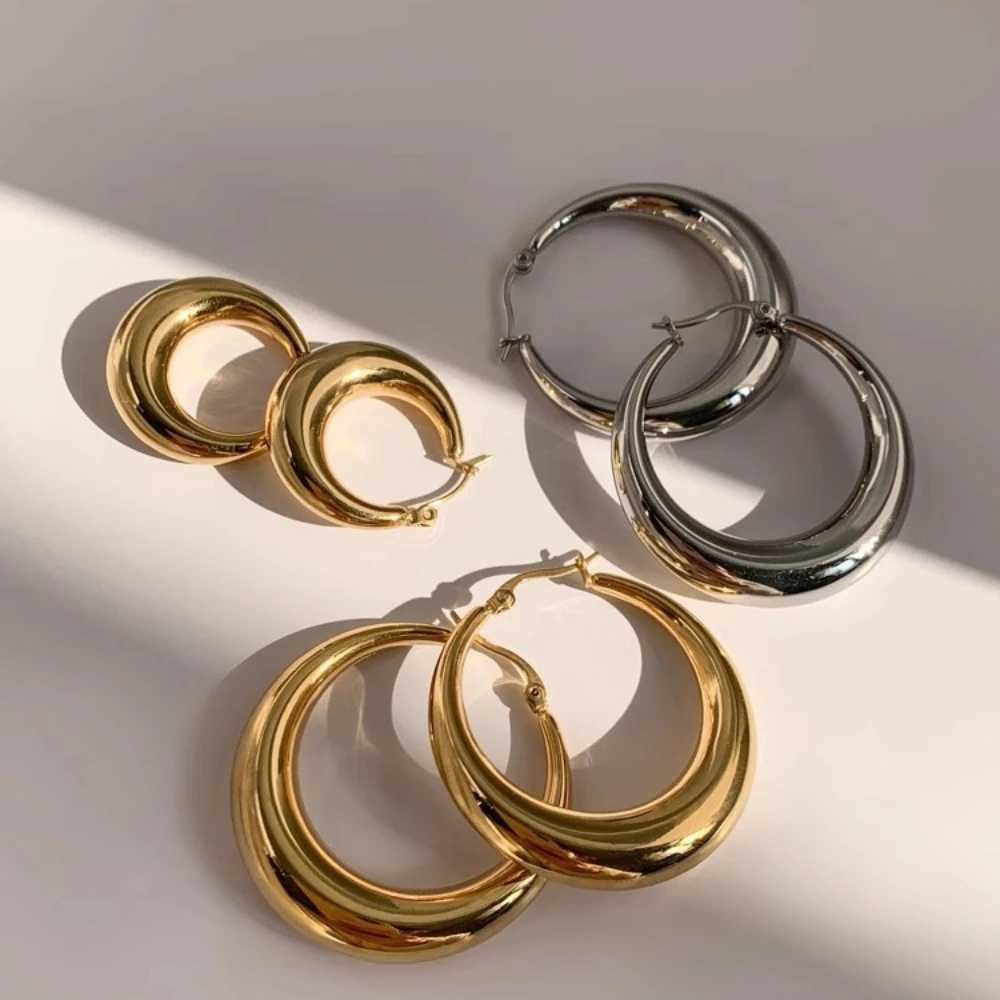 New Style 2024 Wholesale Smooth Exquisite Big Circle Hoop Earrings for Women Girl Wedding Party Large Stainless Steel JewelryX2409