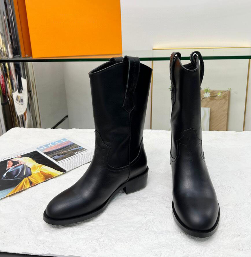 Designer Boots Paris Luxury Brand Boot Genuine Leather Ankle Booties Woman Short Boot Sneakers Trainers