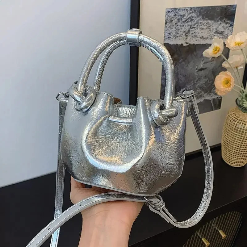 Handbag Bucket Bag Lady Korean Version Fashion Pu Casual Tote Women Shoulder Package Small Simple Boston Casual Crossbody Bag 240907