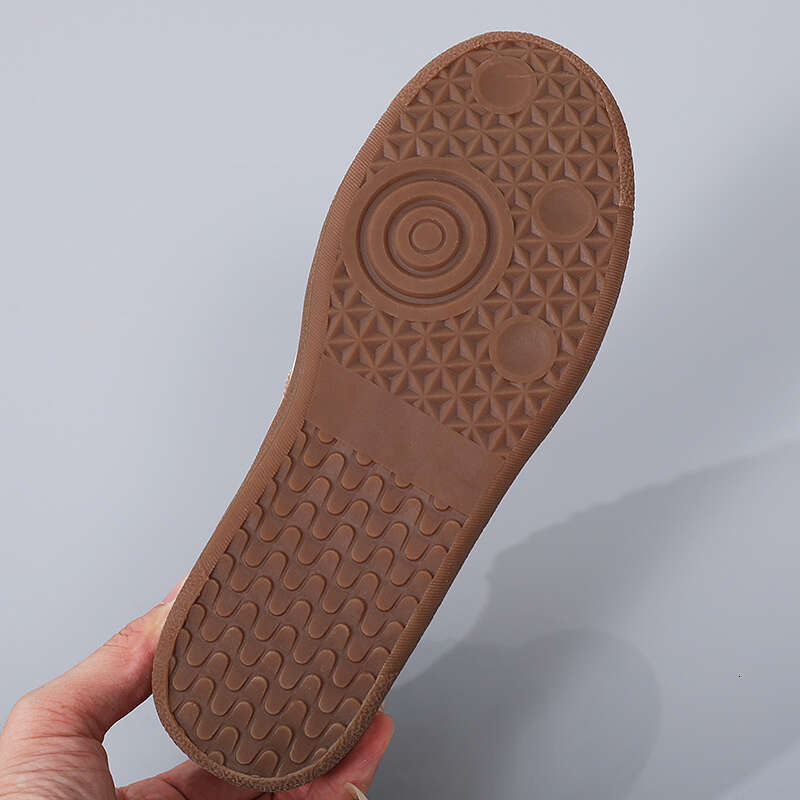 Women's Autumn Trend Causal Comfortable and Versatile Flat Outdoor Fashion Walking Skateboard Shoes Female 2024 New