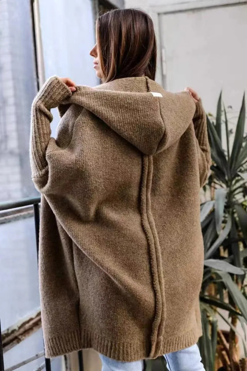 autumn and winter comfortable chic hooded cardigan womens casual knitted sweater jacket elegant batwing sleeve pocket long jumper 240906
