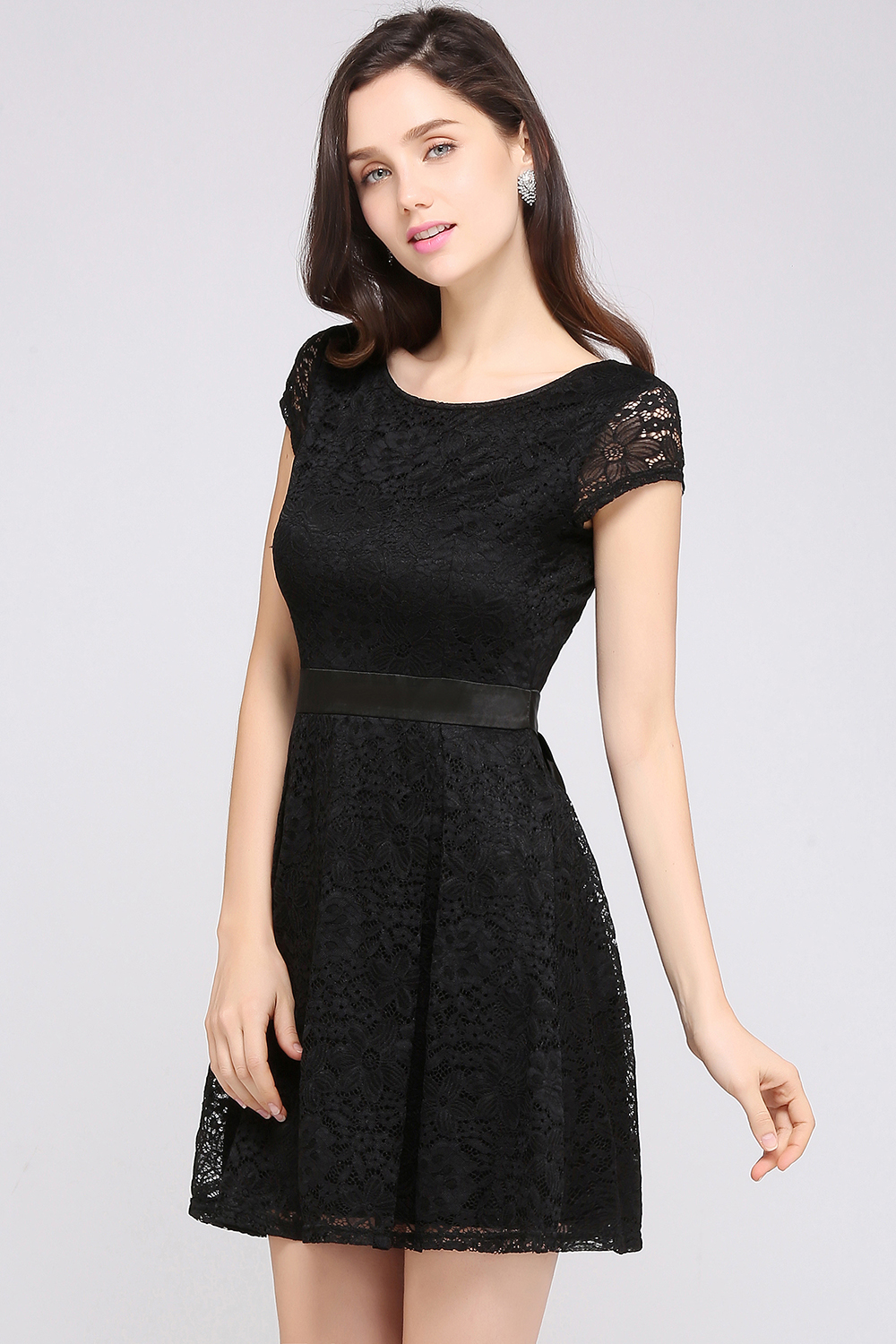 Simple Designer Little Black Mini Short Lace Tail Dresses With Sash Cap Sleeve Backless Homecoming Prom Gowns Cps627 0220