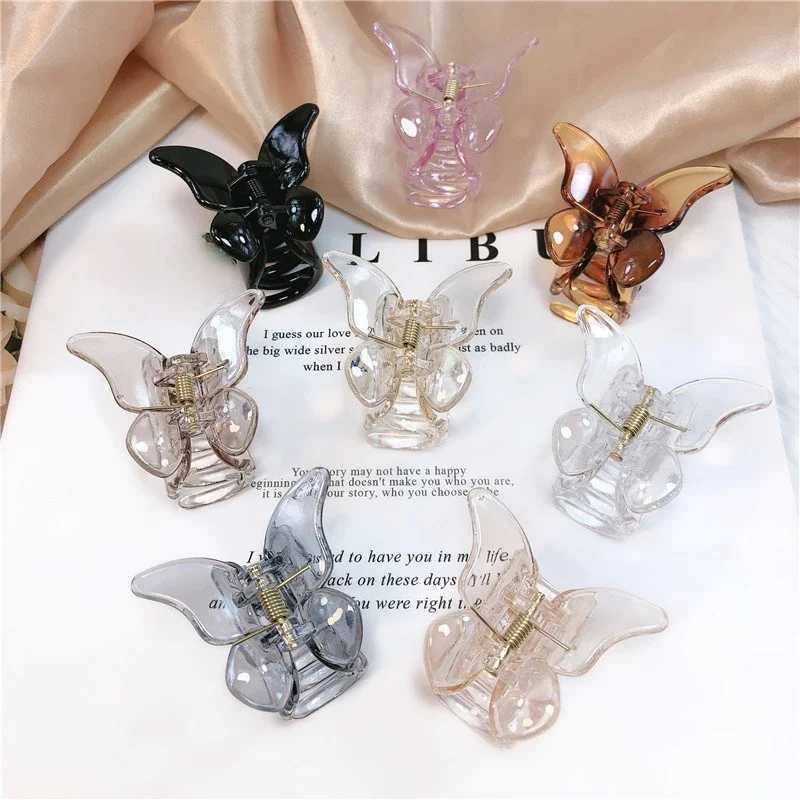 1PC Cute Butterfly Hair Claws Small Size Barrettes Hair Accessories Korean Fashion Women Hair Claw Solid Color Pins New HeadwearX2409