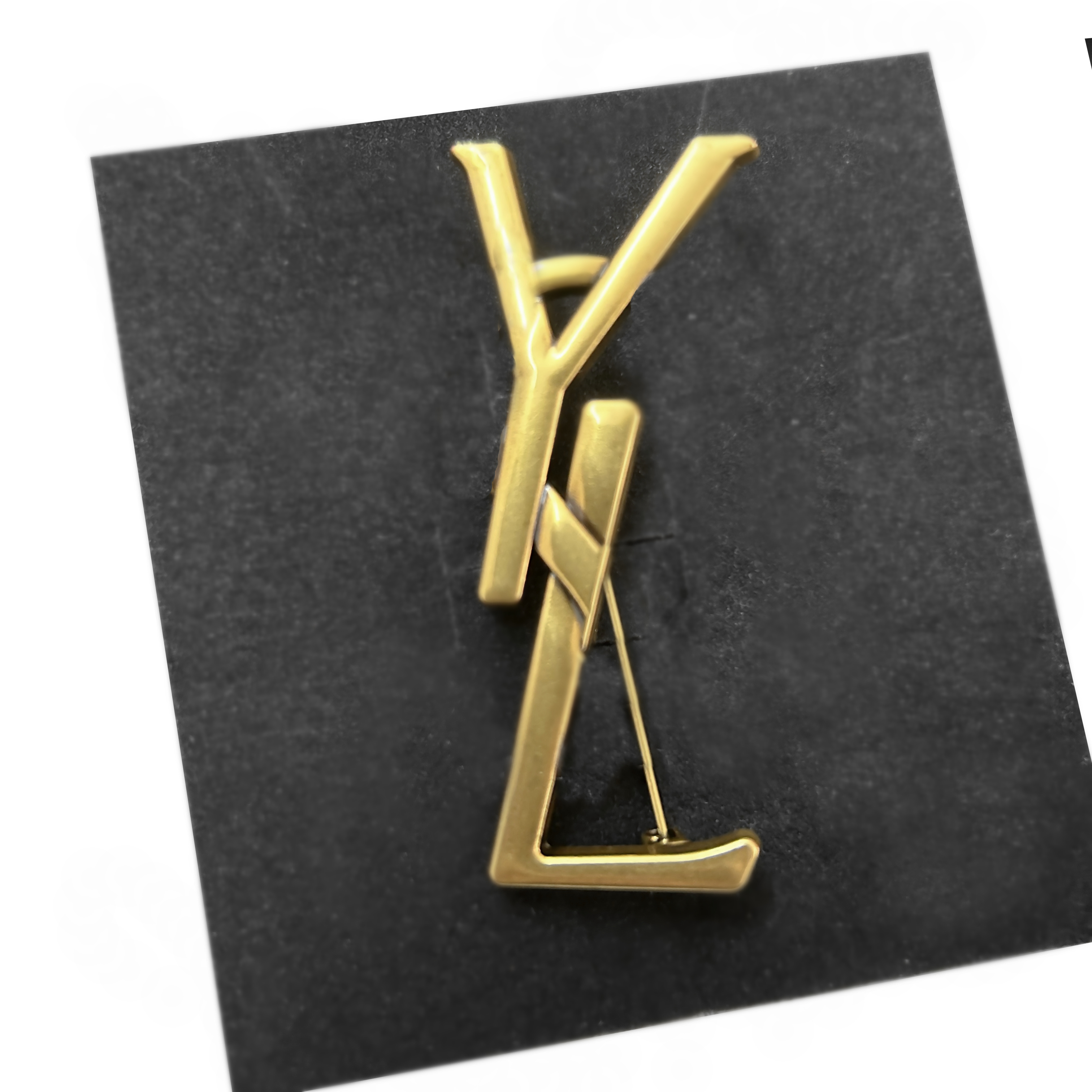Classic Brooch Designer Letter Retro Gift Gold Color Pins Women Fashion Broche Large Beads Female Clothes Suit Alloy Brooch for Hats