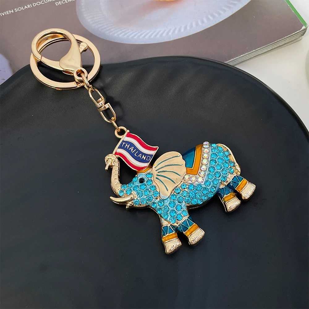 Luxury Crystal Elephant Keychain Womens Handbag Pendant Thailand Tourist Souvenir W240911