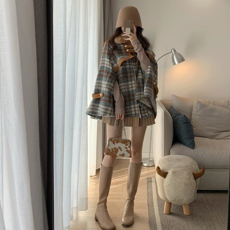 Retro winter womens plaid cape jacket artificial rabbit fur lapel thick shawl wool plaid shawl cardigan raincoat jacket top 240912