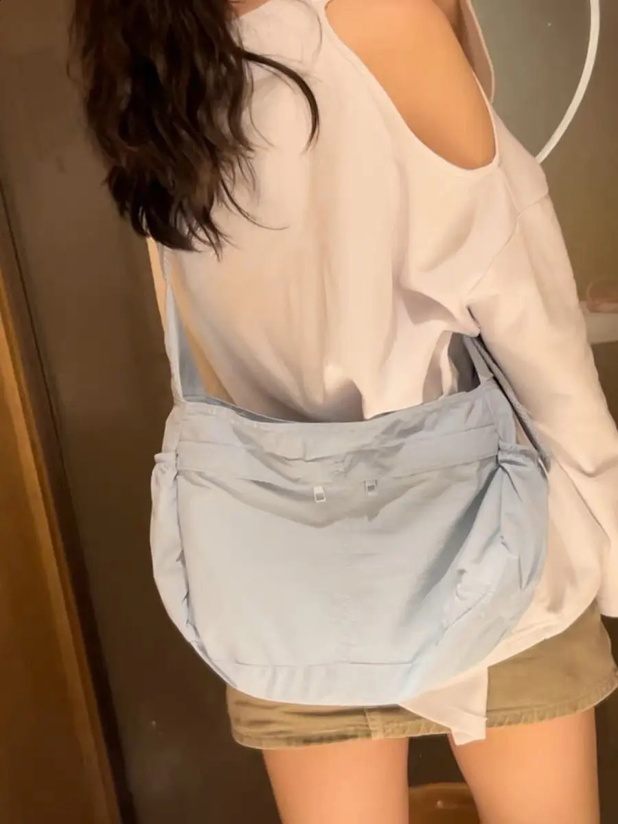 nylon bag ultra light splash proof fashionable summer shoulder handbag solid color and cross body unisex 240910