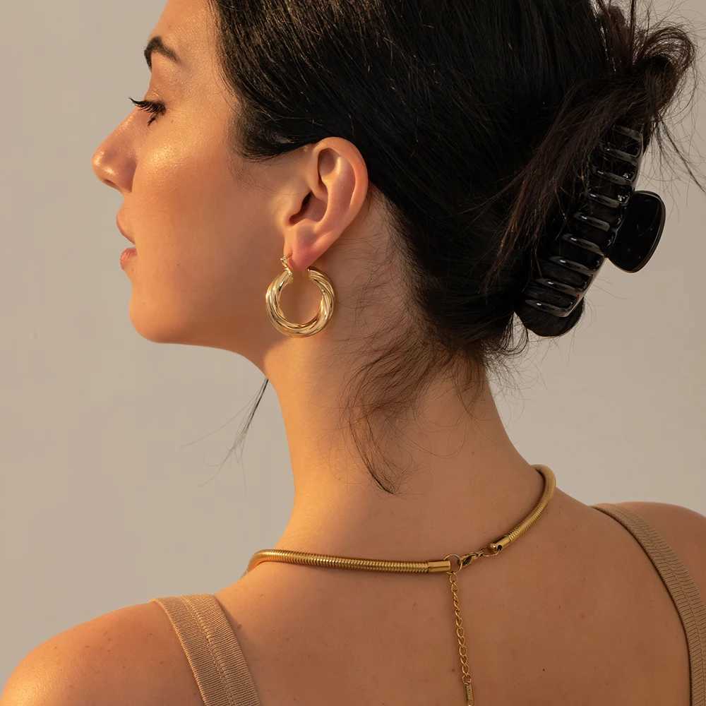 New Trendy Geometric Twisted Thick Hoop Earrings Fashion Gold Color Big Round Circle Earrings for Women Punk Hiphop Jewelry GiftX240912