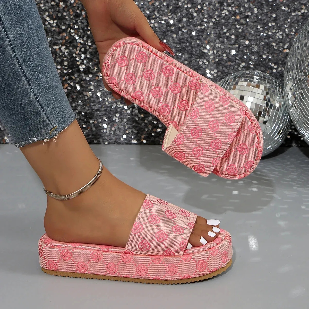 Womens fashion Slide 2024 Summer Slide Womens Shoes Designer Flat Shoes Outdoor Flower Sandals Womens Beach Shoes