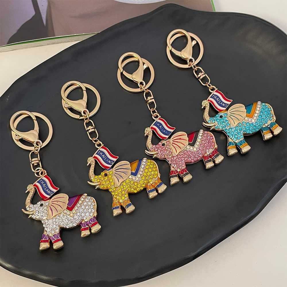 Luxury Crystal Elephant Keychain Womens Handbag Pendant Thailand Tourist Souvenir W240911