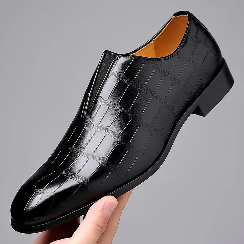 Men Casual Shoes Classic Low-Cut Embossed Formal Leather Comfortable Business Dress Man Loafers Wedding 38-48 240912