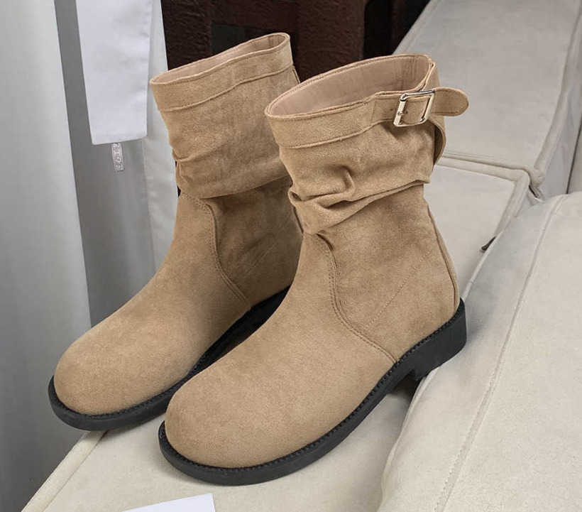 Korean Round Head Martin Boots Folded Coarse Heel Thick Bottom Fashion Boots Stacked Low Short Boots Female Autumn 240826