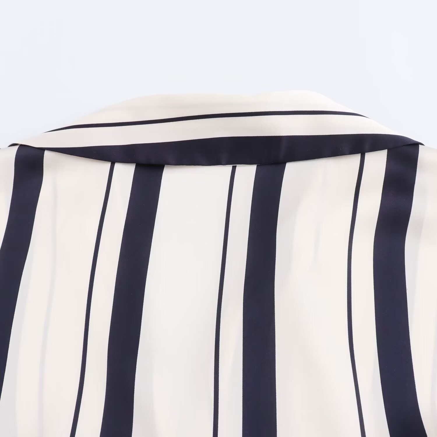 New Womens Silk Satin Texture Autumn Striped Printed Long Sleeved V-neck Loose Commuting Shirt