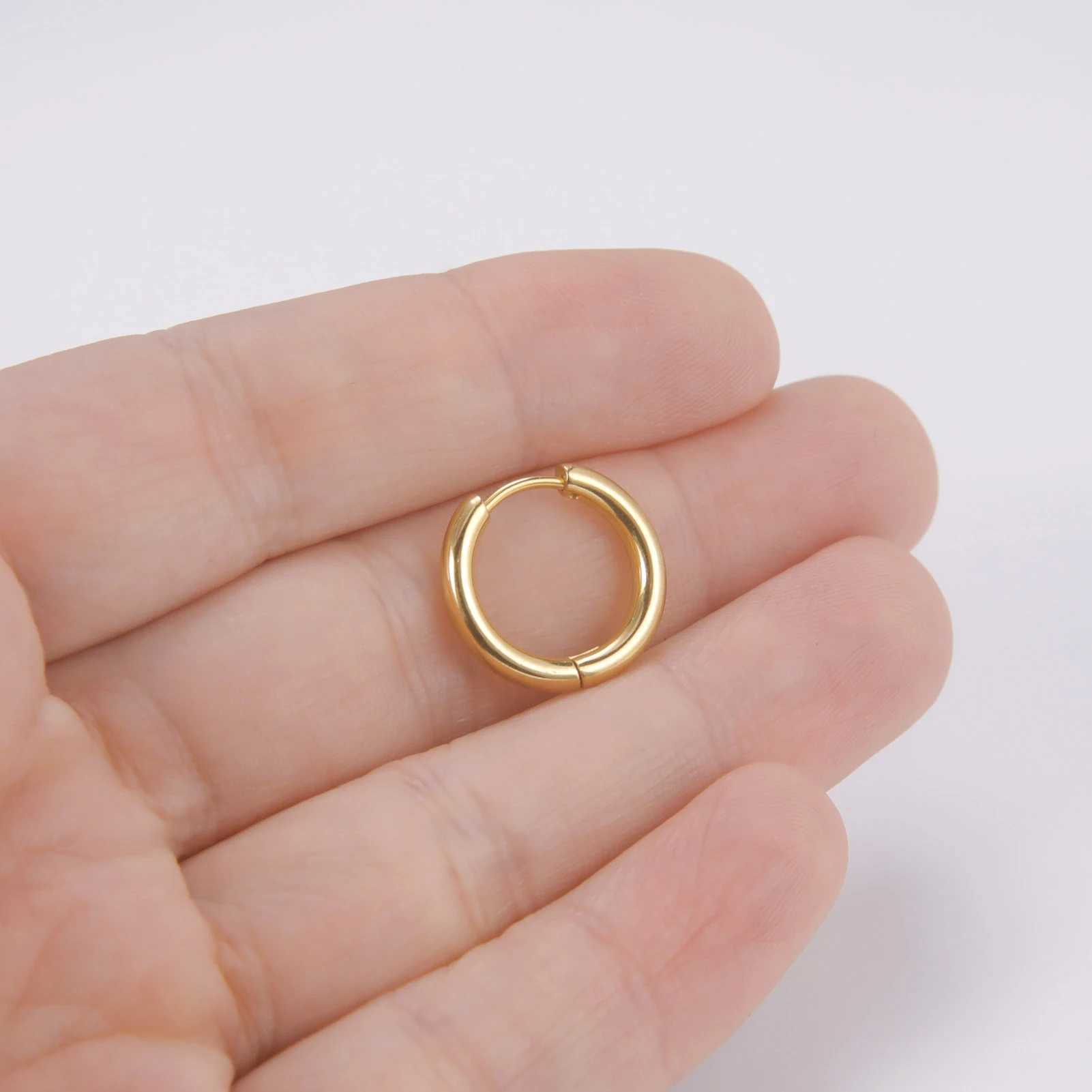 Skyrim 1pair Small Circle Round Hoop Earrings for Women Men Stainless Steel Fashion Minimalist Gold Color Earrings Jewelry GiftX240912