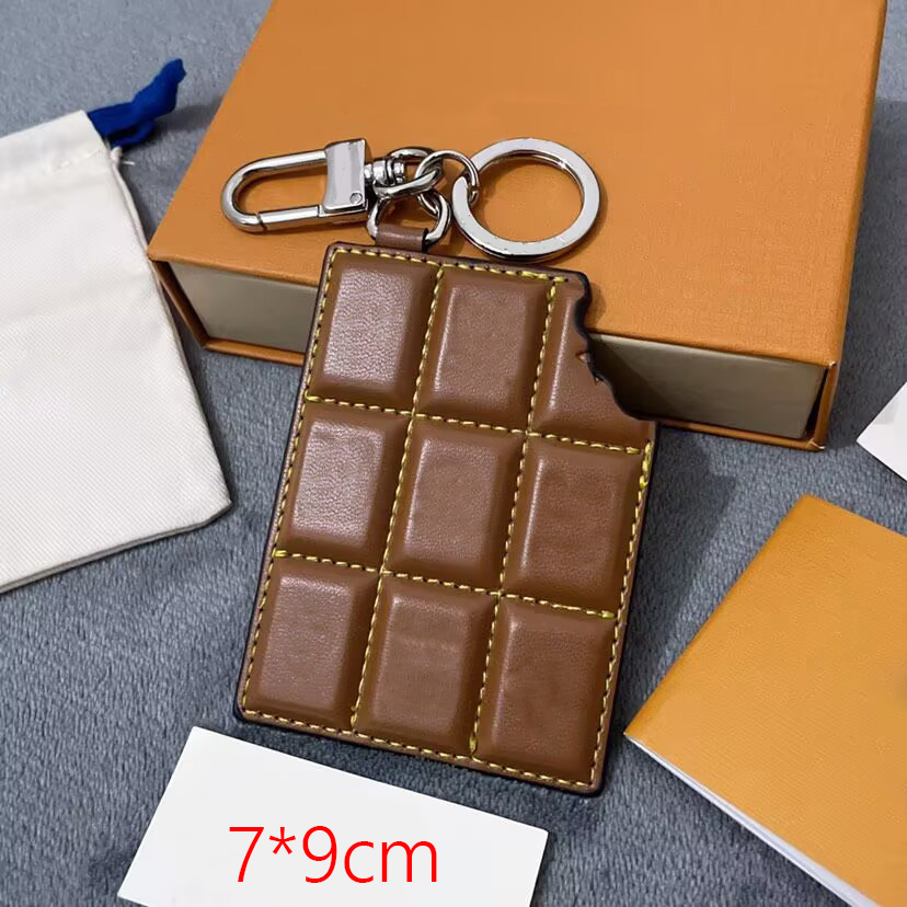 7x9CM Classic Brown Chocolate Model Silver Keychain Key Chains & Ring Holder Geometry Keychains For Porte Clef Gift Men Women Car Bag Pendant Fashion Accessories