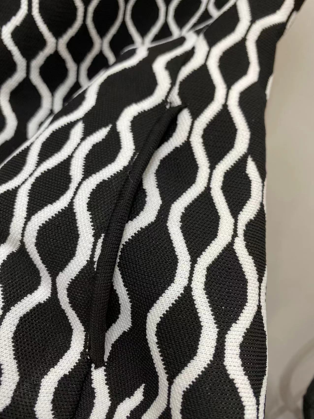 Women's Blue or Black Geometric Jacquard Sleeveless Dress Autumn New Sweet Ladies Slim High-Waisted A-Line Short Robe French 2024 early autumn Ne