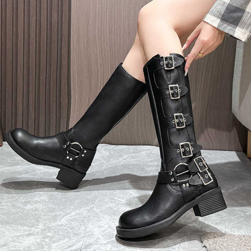 Fashion Style Martin Boots Painted Martin Boots Thick Belt Buckle And Trendy Motorcycle Rider Women Shoes 240826