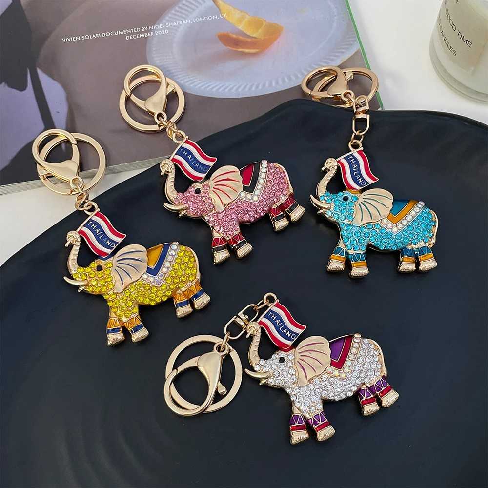 Luxury Crystal Elephant Keychain Womens Handbag Pendant Thailand Tourist Souvenir W240911