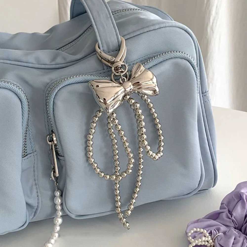 Korean Sweet Pearl Butterfly Knot Keychain Heart Pendant Keychain Y2K Fashion Keychain Bracket W24091114