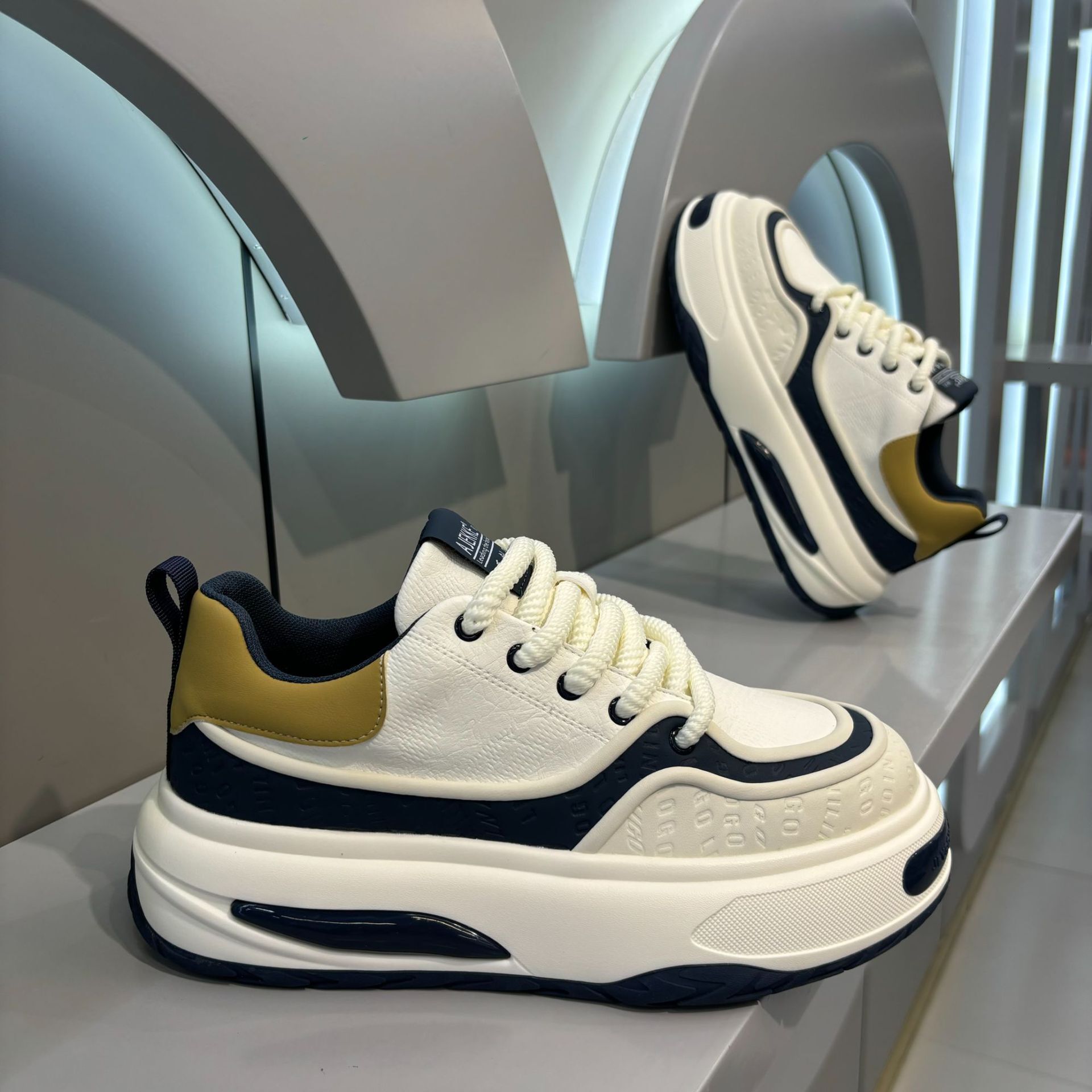 Ddmybear Trendy Men's Color Blocked Dad 2024 Fashionable Printed Versatile Height Increasing Lightweight Campus Trendy Casual Shoes Chinese Brand