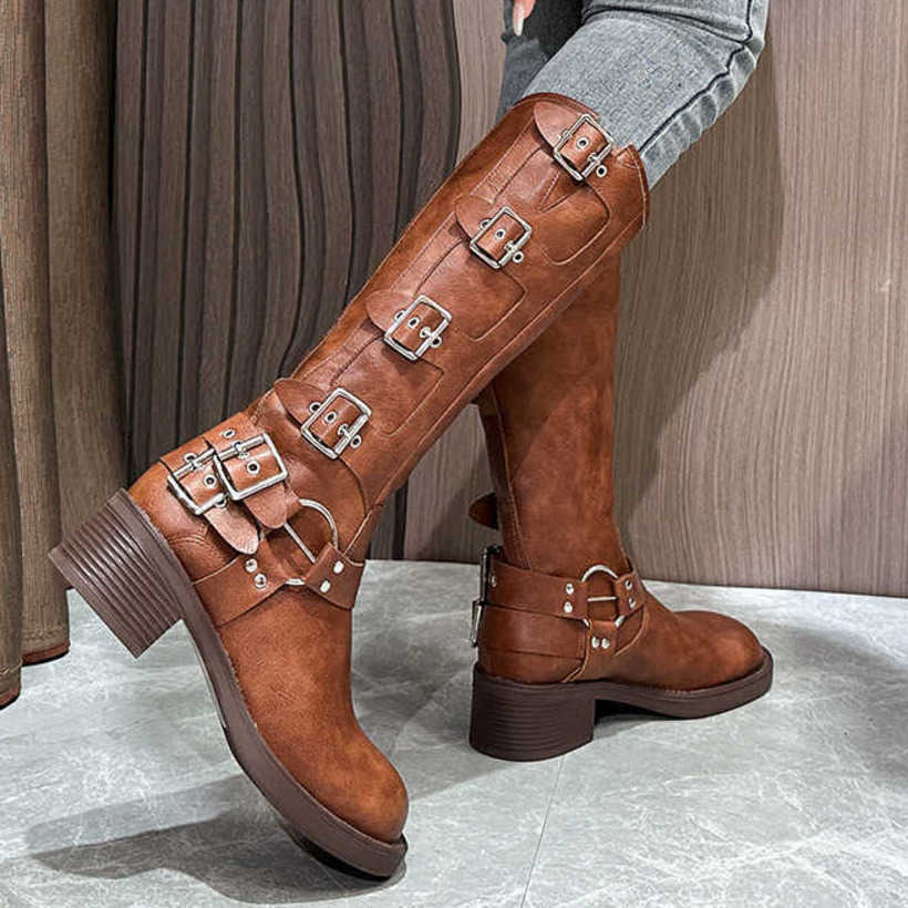 Fashion Style Martin Boots Painted Martin Boots Thick Belt Buckle And Trendy Motorcycle Rider Women Shoes 240826