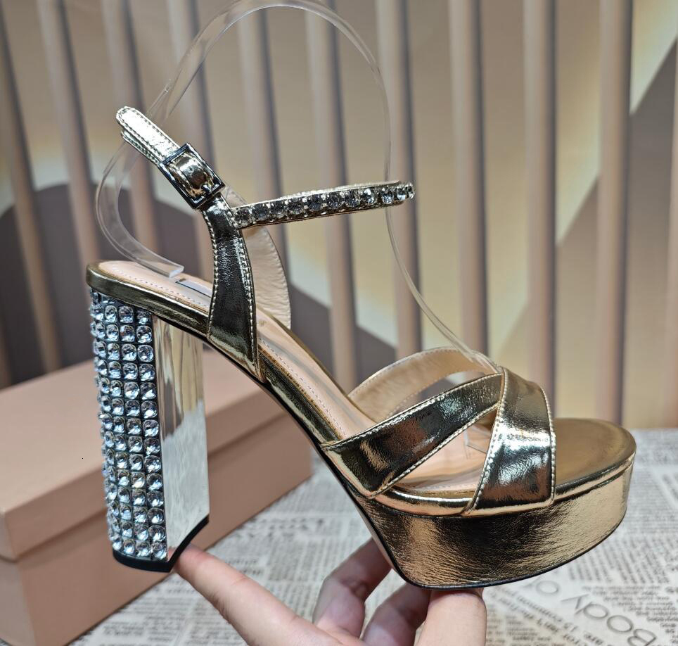 Bg Crystal Chunky Heel Women Summer Sandal Shoes Gold Sier Rhie Ankle Strap Cross-Straps Platform Wedding Shoe