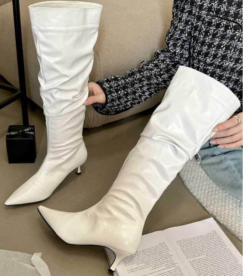 Autumn And Winter New Mid Heeled Slim Denim Blue Pile Boots With High Toe Slim Heel And Pleats Niche High-heeled Long Boots 240826