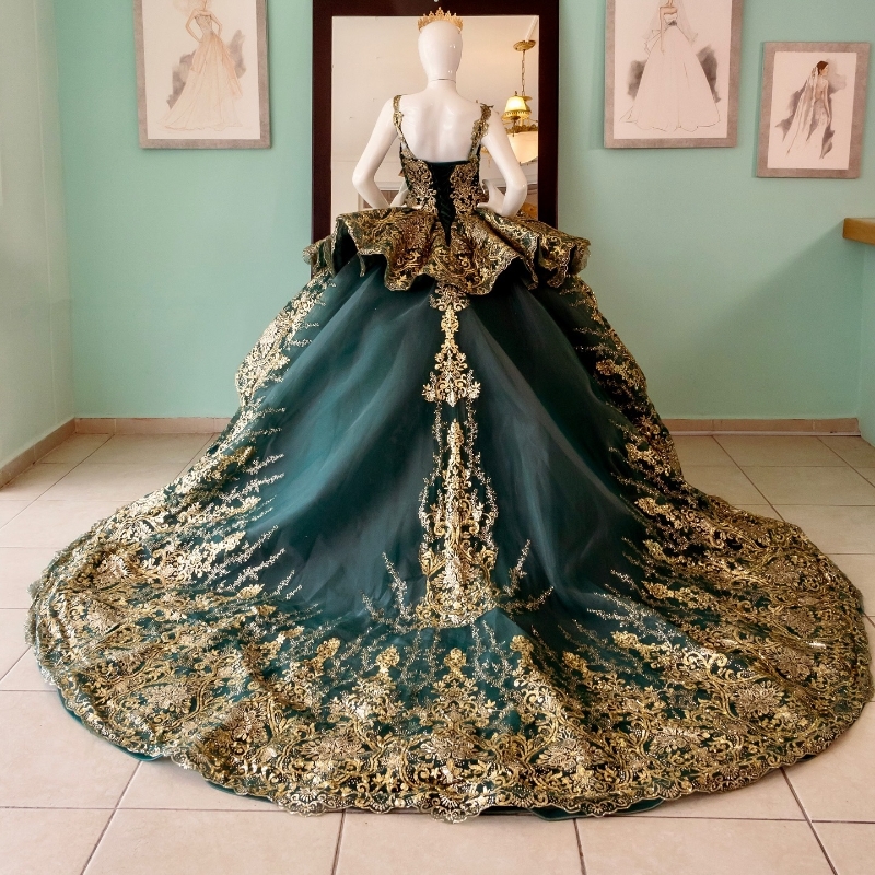 Emerald Green Sparkly Quinceanera Dresses Off Shoulder Gold Applique Lace Corset vestido 15 anos quinceanera lace-up Sweet 16 Gown