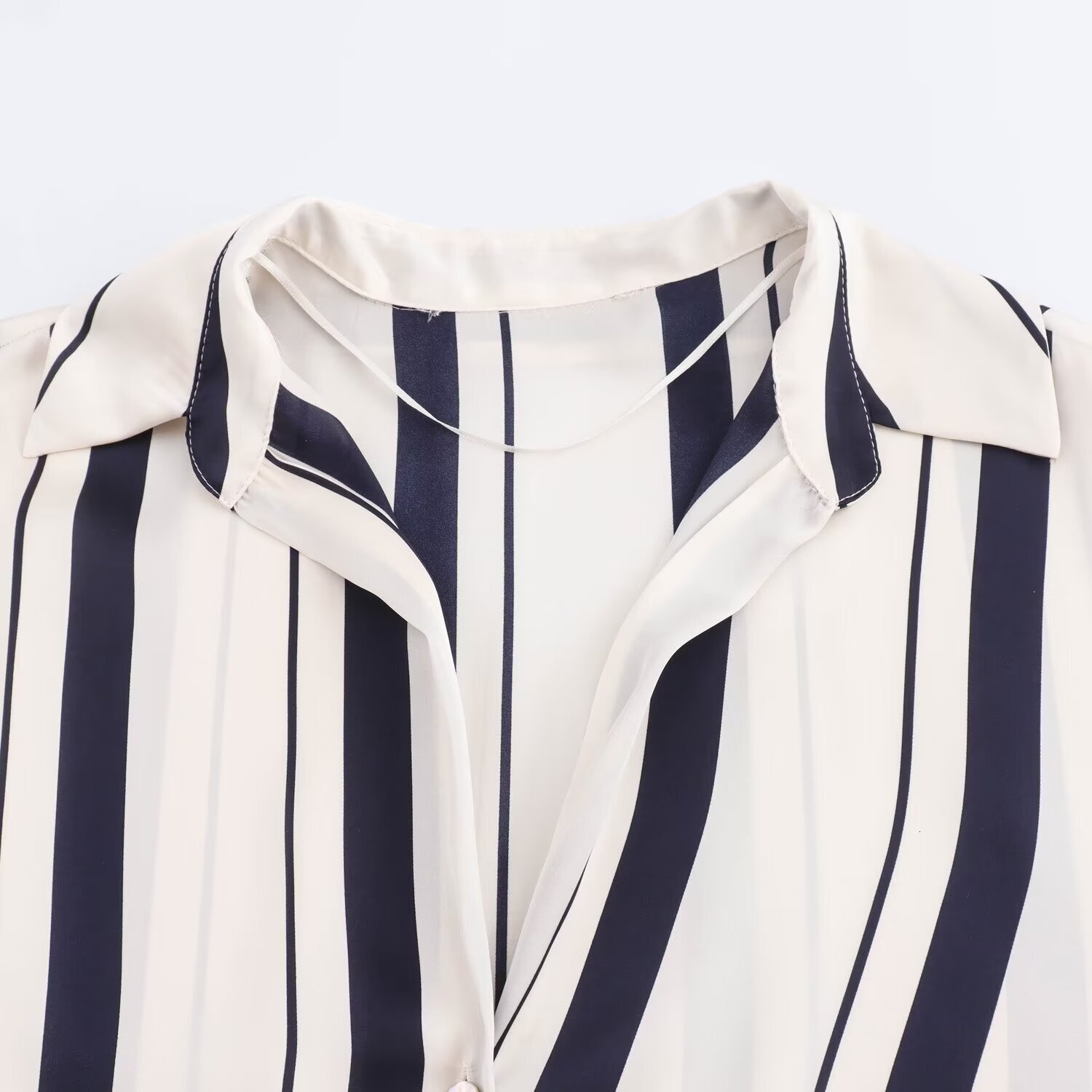 New Womens Silk Satin Texture Autumn Striped Printed Long Sleeved V-neck Loose Commuting Shirt