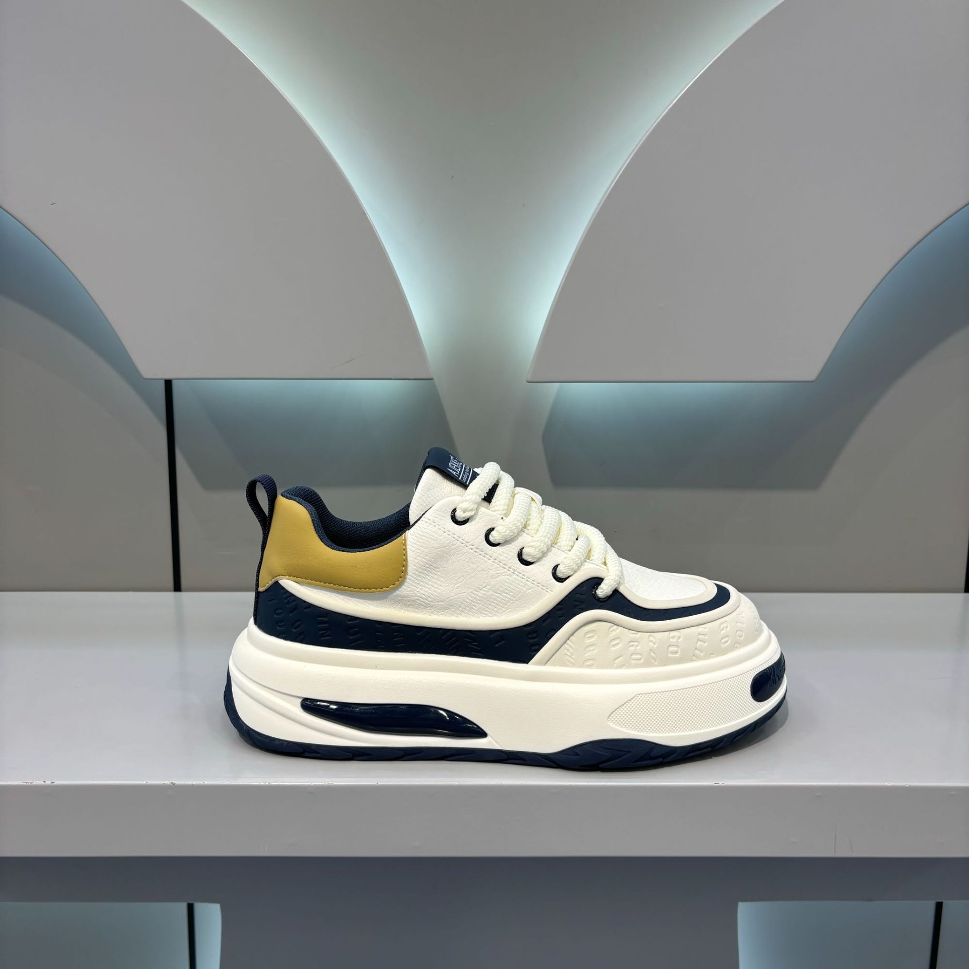 Ddmybear Trendy Men's Color Blocked Dad 2024 Fashionable Printed Versatile Height Increasing Lightweight Campus Trendy Casual Shoes Chinese Brand