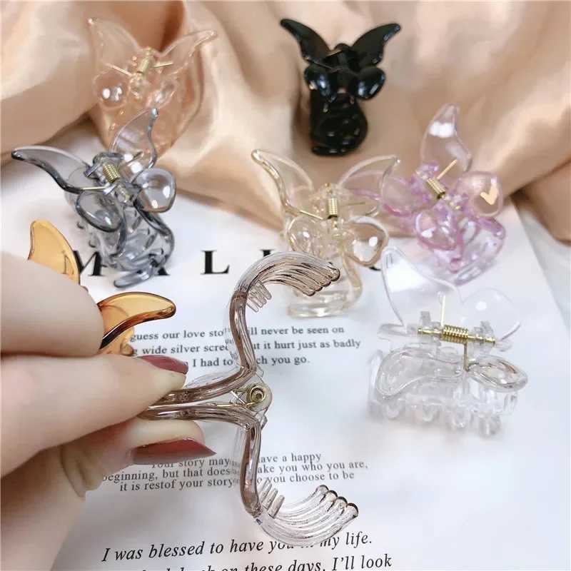 1PC Cute Butterfly Hair Claws Small Size Barrettes Hair Accessories Korean Fashion Women Hair Claw Solid Color Pins New HeadwearX2409