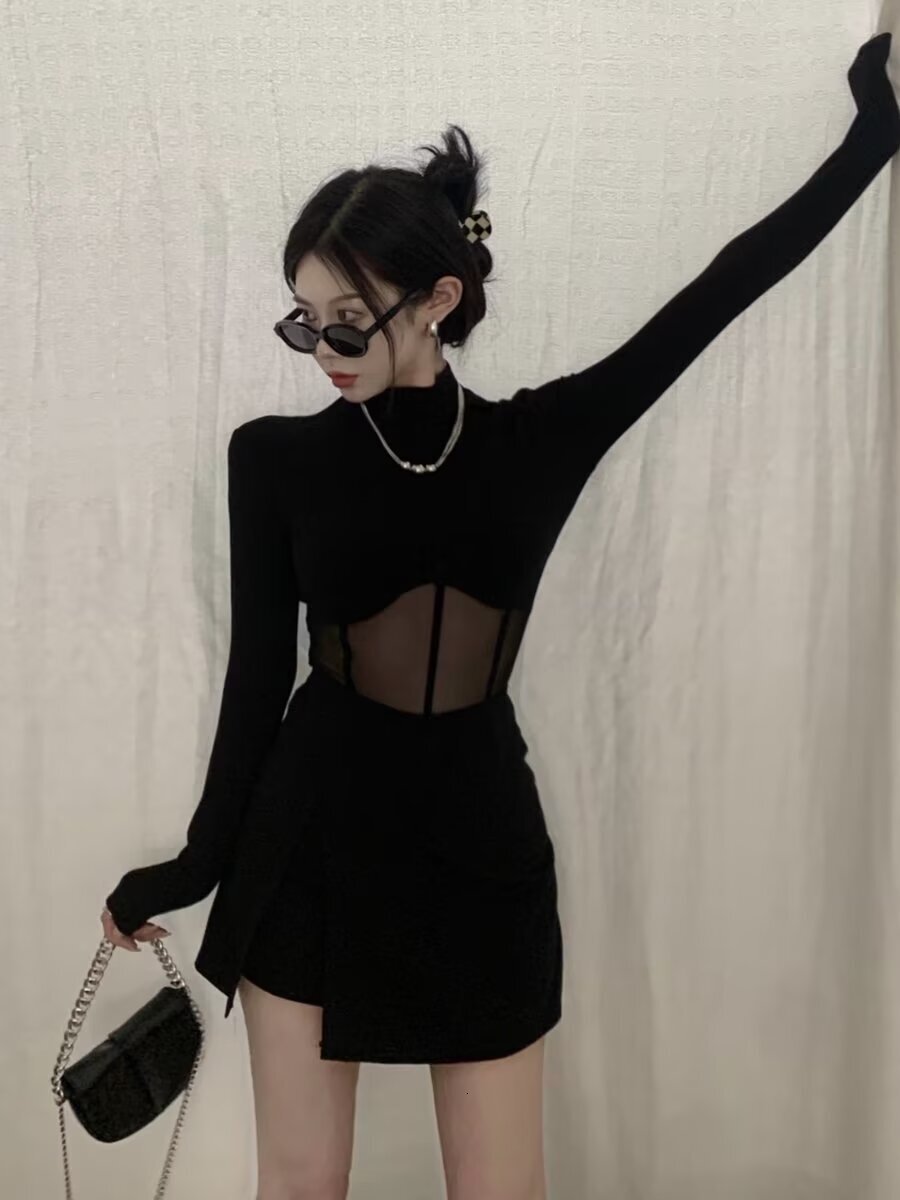 Korean version spicy girl mesh jumpsuit T-shirt for women in spring and summer, black long sleeved half high neck base shirt with short top underneath
