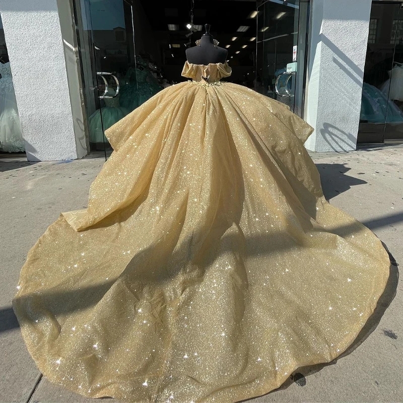 Gold Shiny Quinceanera Dresses 2025 Sweet 16 Dress Applique Lace Beads Tull Birthday Party Gown Vestidos 15 De Para XV Princess Miss Page