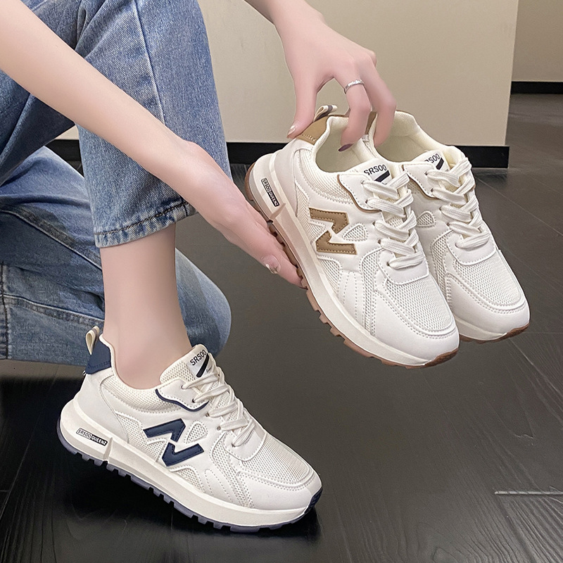 Super popular versatile casual sports in spring 2024, new anti slip soft sole lightweight running white shoes for women