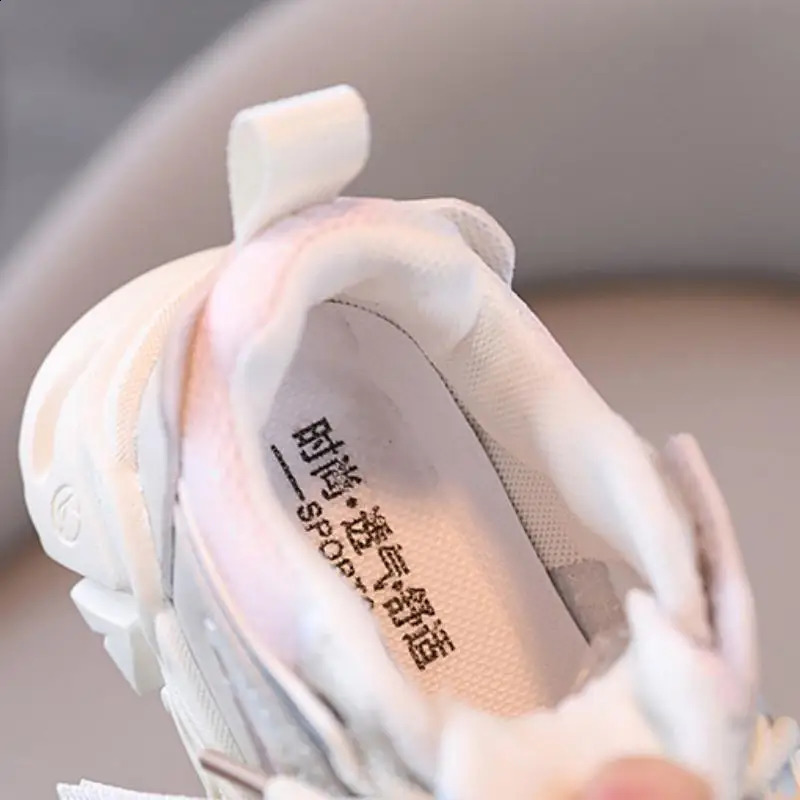 Fashionable girls for spring and summer 2024 breathable mesh casual lightweight soft soled sports childrens shoes C260130