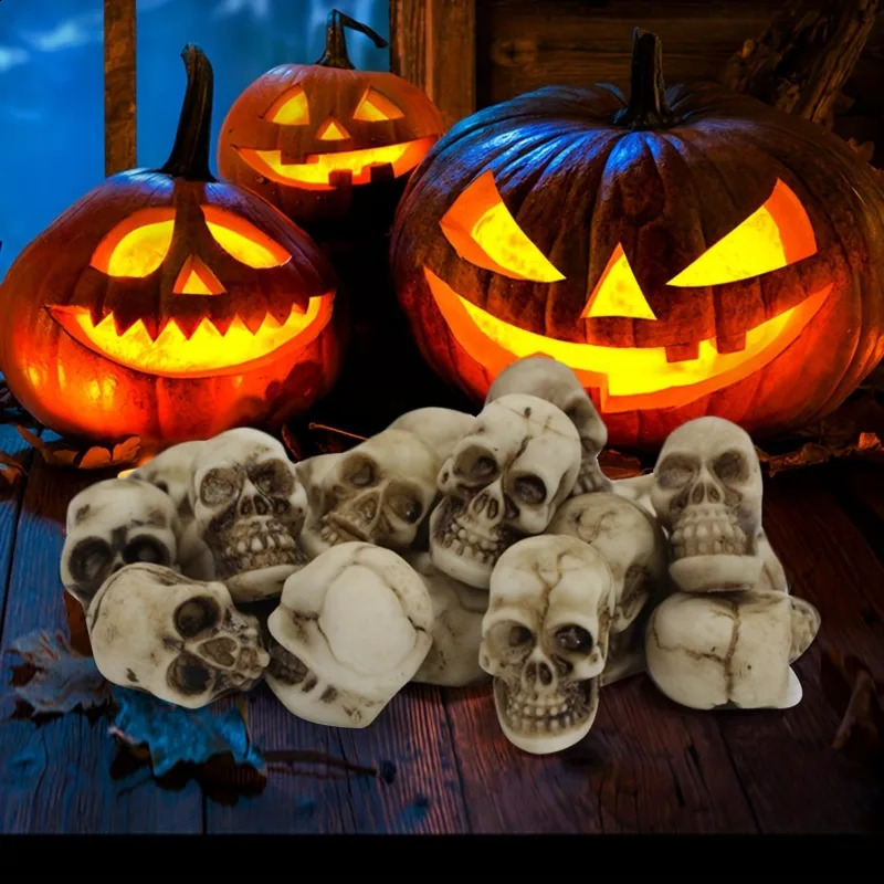 20pcs Mini Skulls Halloween Garden Decoration Bonsai Courtyard Ornam Small Skeleton Head Flowerpot Decor Realistic Skull Crafts 240904