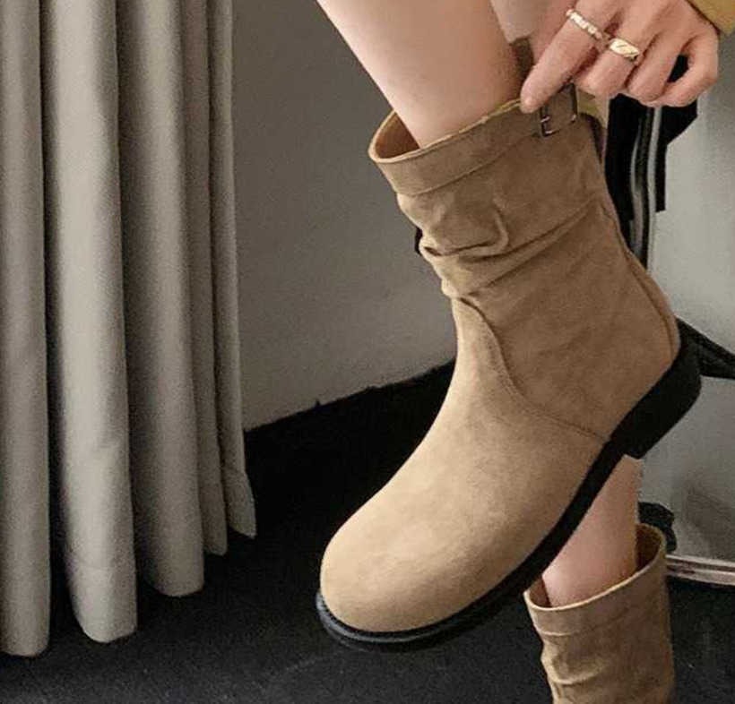 Korean Round Head Martin Boots Folded Coarse Heel Thick Bottom Fashion Boots Stacked Low Short Boots Female Autumn 240826