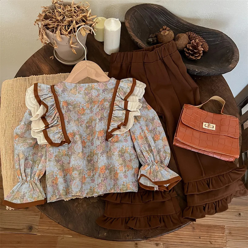 Fashion Kids Clothes Babay Girls Cute Floral Shirt Bell Bottoms Vintage Suit French Style Toddler Girl 2 Piece Sets Outfits 240902