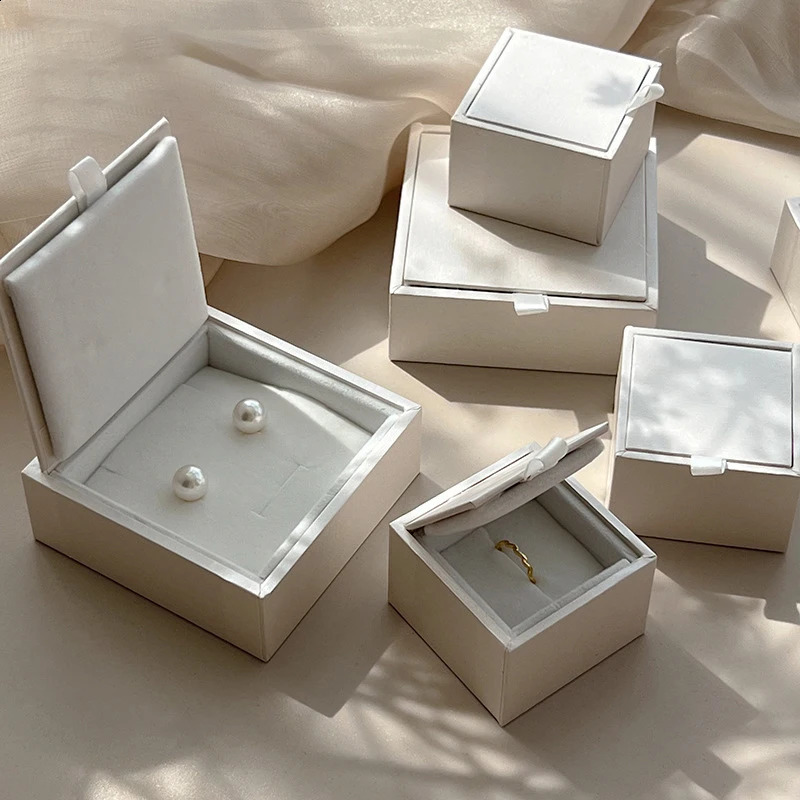 High-end Wooden Jewelry Box White Square Glitter Jewelry Gift Packaging Box Rings Necklace Earrings Badges Storage Display Case 240910