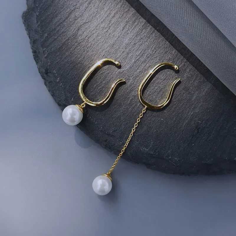 Pearl Pendant Ear Cuff Clip Earings Non-Piercing Bone Ear Ring Without Puncture Minimalist Asymmetric Earrings for Women JewelryX240913